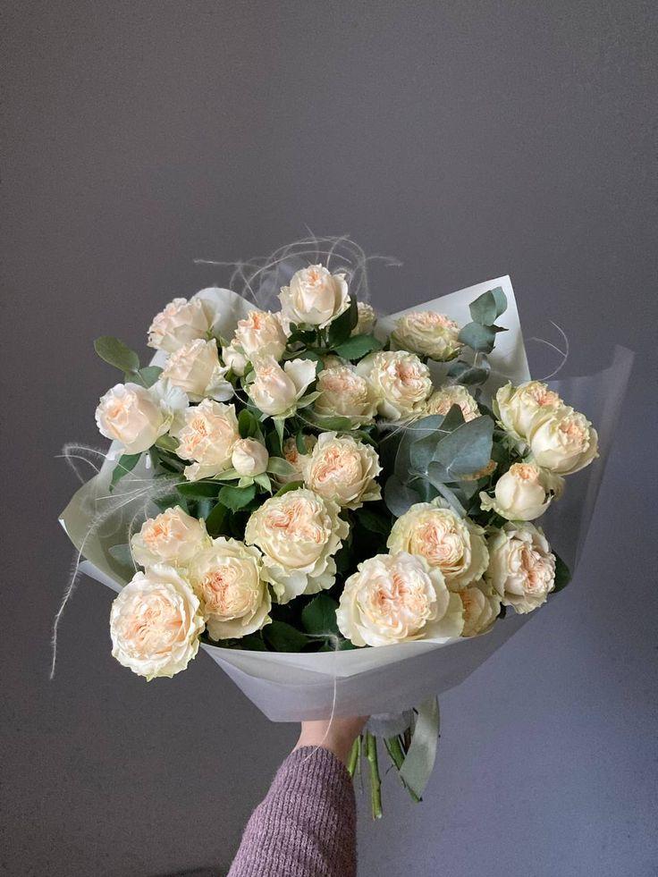 Morning Dew: Freshness in Floral Harmony